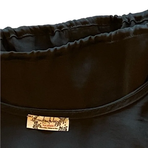 Intimately Free People Black Lace Top Size Medium NWT Excellent Condition! - Picture 11 of 13